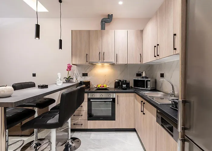 The Saltwater 1min Cos